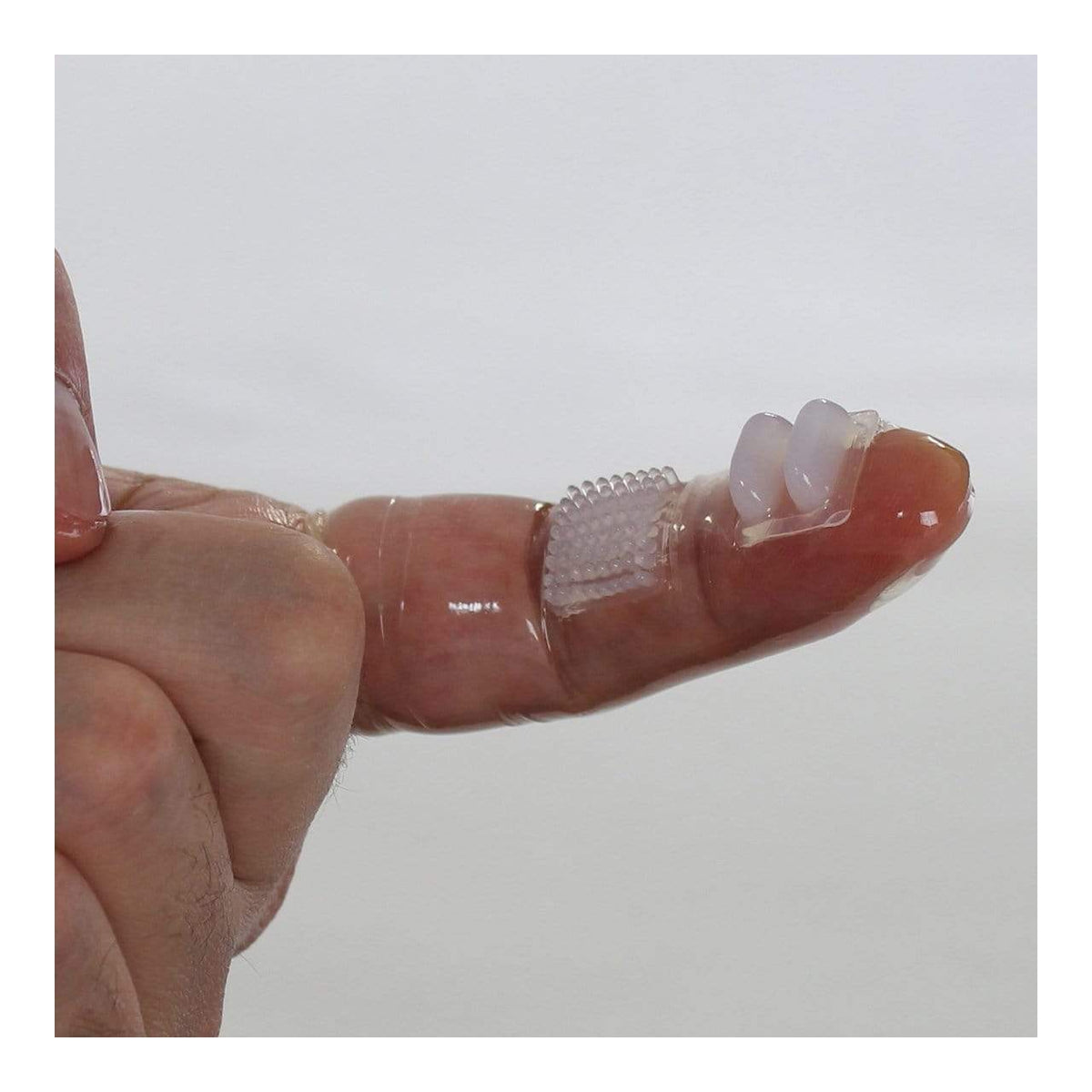 Kiss Me Love - Finger Skin DX Finger Sleeves 6 Pieces    Clit Massager (Non Vibration)